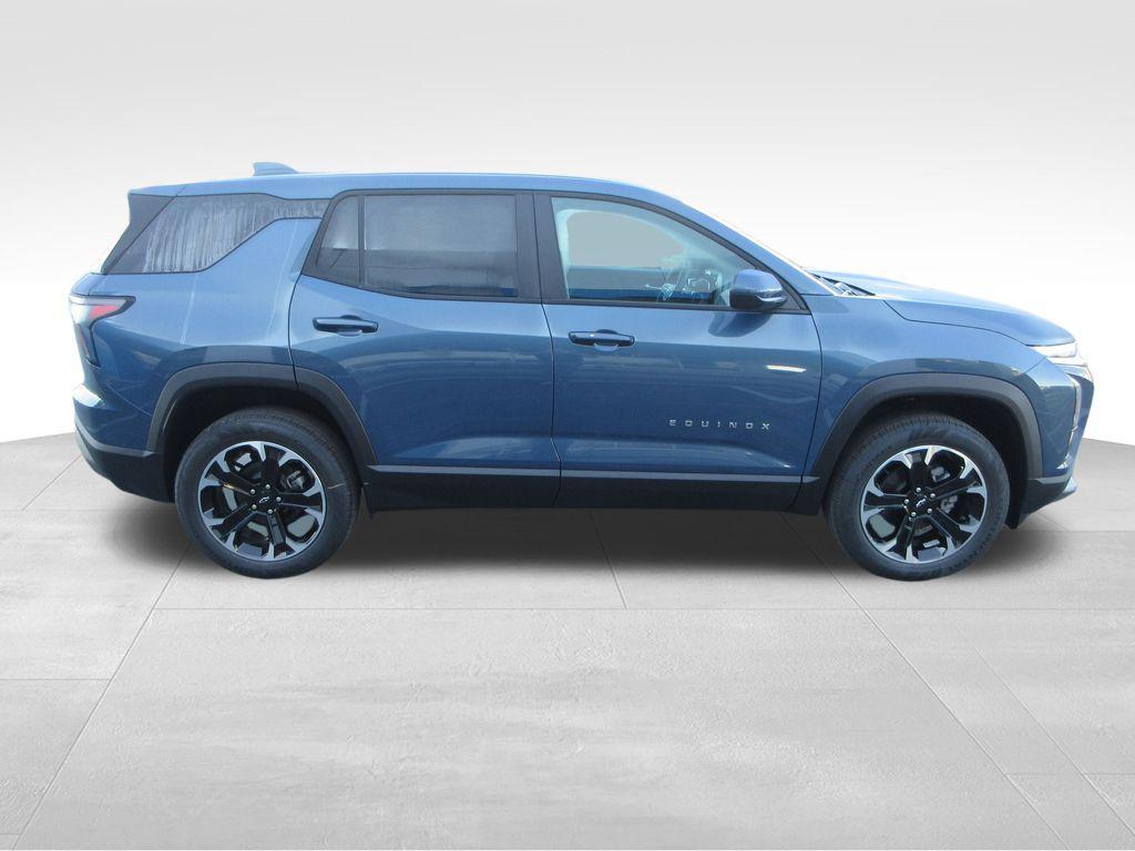 new 2026 Chevrolet Equinox car, priced at $30,101