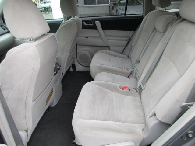 used 2011 Toyota Highlander car, priced at $6,400