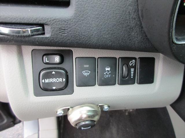 used 2011 Toyota Highlander car, priced at $6,400