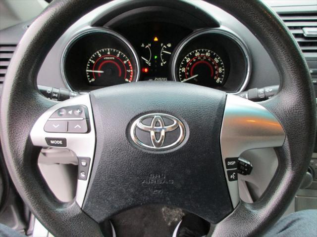 used 2011 Toyota Highlander car, priced at $6,400