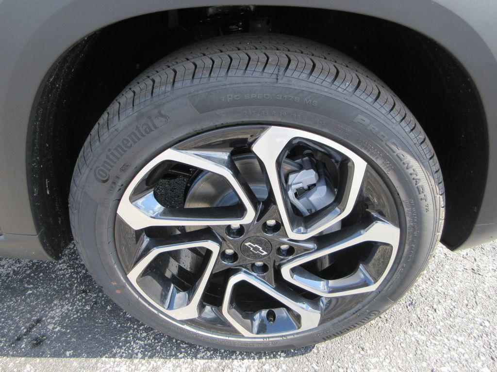 new 2026 Chevrolet Trax car, priced at $27,808