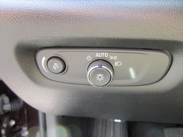 used 2023 Chevrolet Traverse car, priced at $31,950