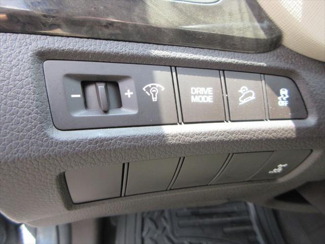 used 2018 Hyundai Santa Fe Sport car, priced at $8,951