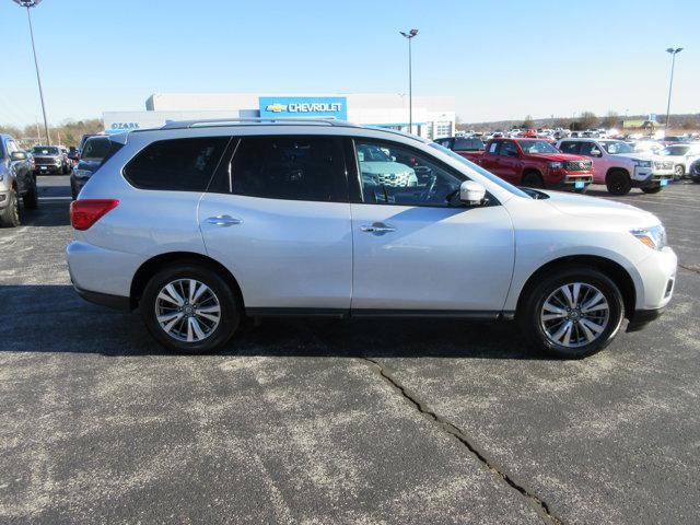 used 2020 Nissan Pathfinder car, priced at $18,920