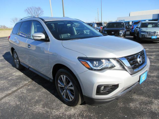 used 2020 Nissan Pathfinder car, priced at $18,920