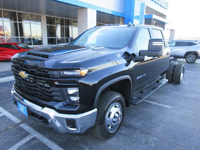 new 2025 Chevrolet Silverado 3500 car, priced at $62,656