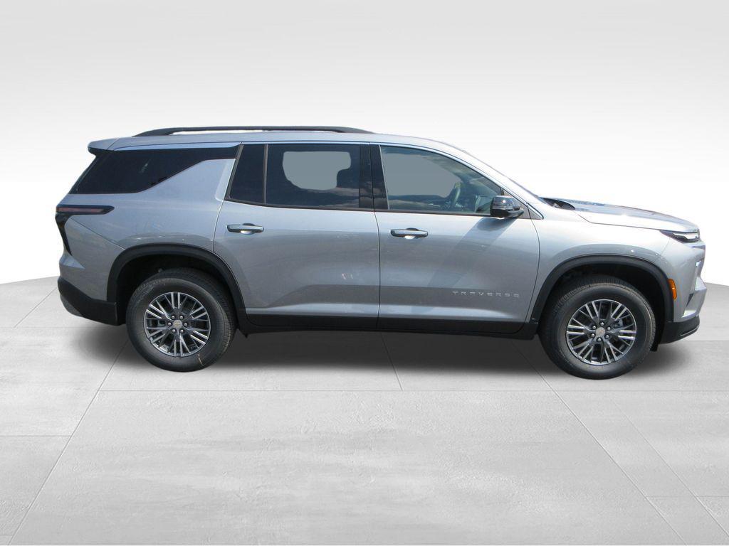 new 2026 Chevrolet Traverse car, priced at $42,761