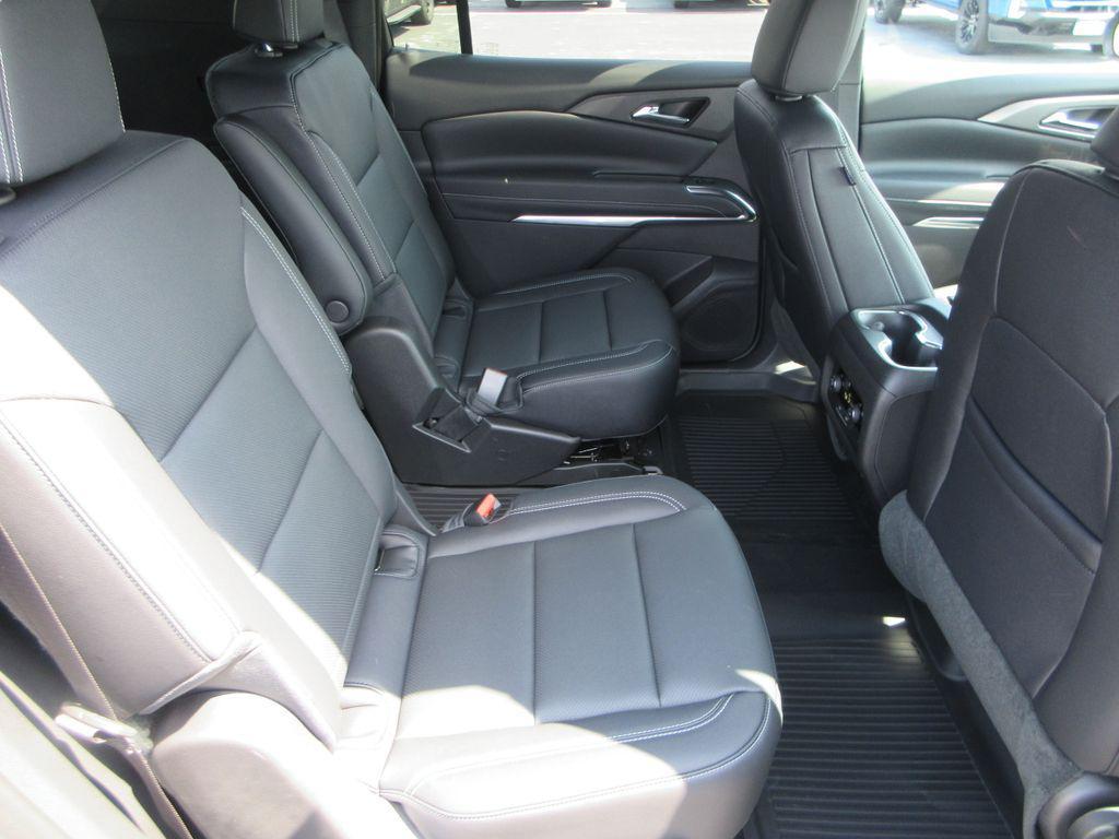 new 2026 Chevrolet Traverse car, priced at $42,761