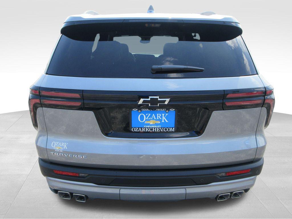 new 2026 Chevrolet Traverse car, priced at $42,761
