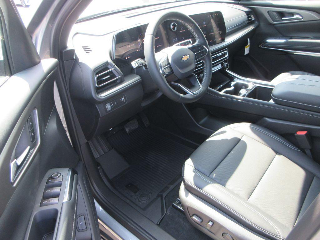 new 2026 Chevrolet Traverse car, priced at $42,761