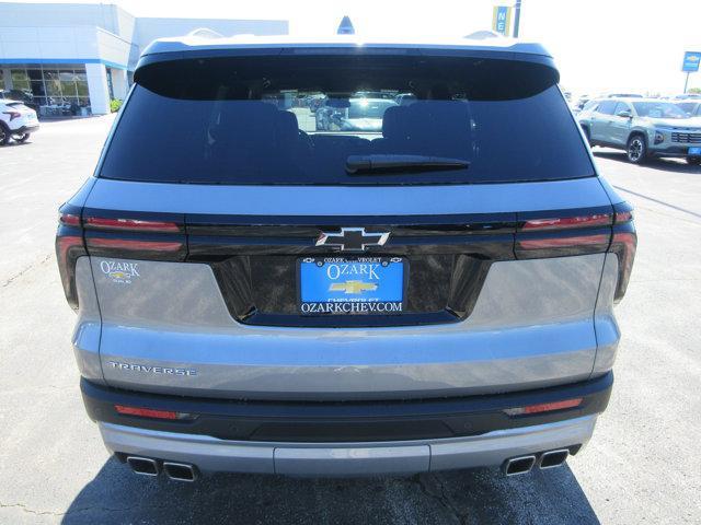new 2025 Chevrolet Traverse car, priced at $42,356