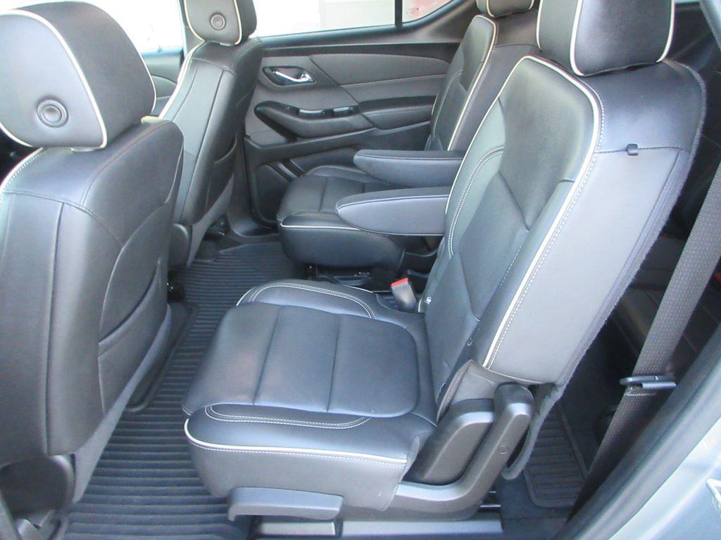 used 2023 Chevrolet Traverse car, priced at $35,950