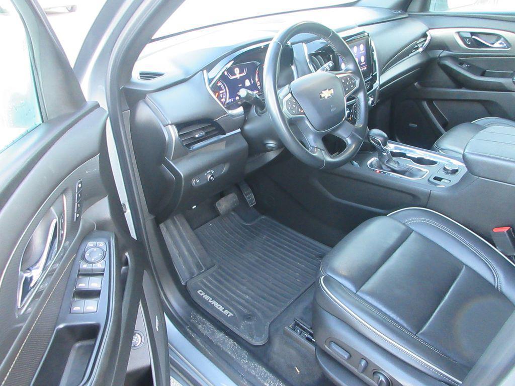 used 2023 Chevrolet Traverse car, priced at $35,950