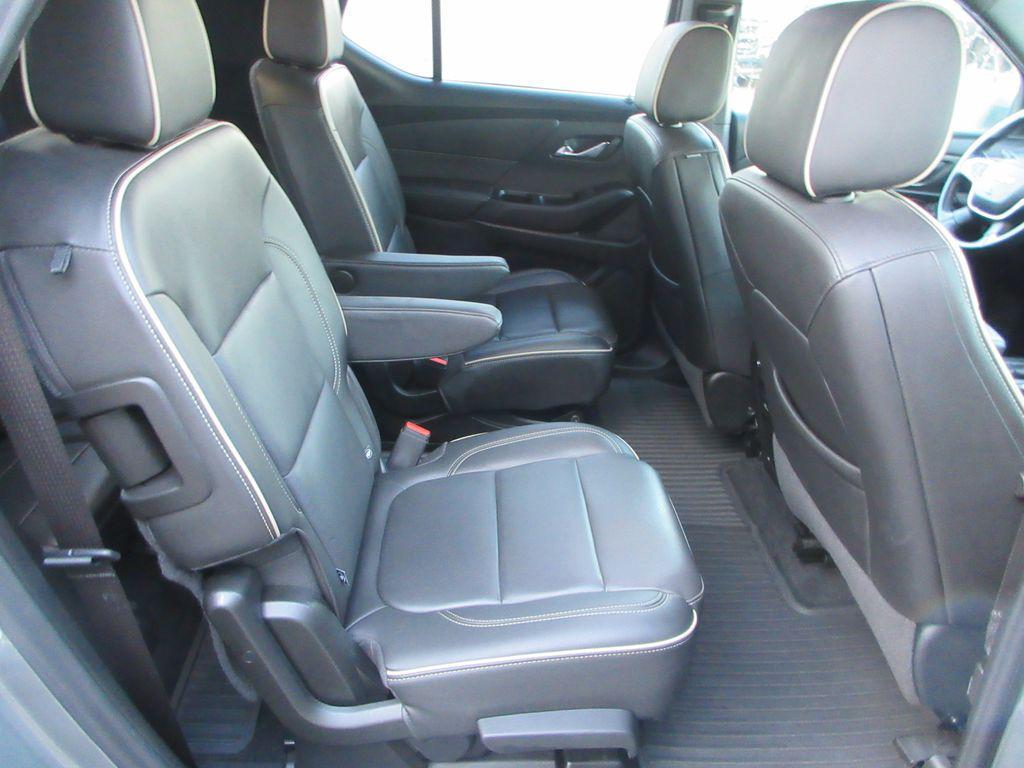 used 2023 Chevrolet Traverse car, priced at $35,950