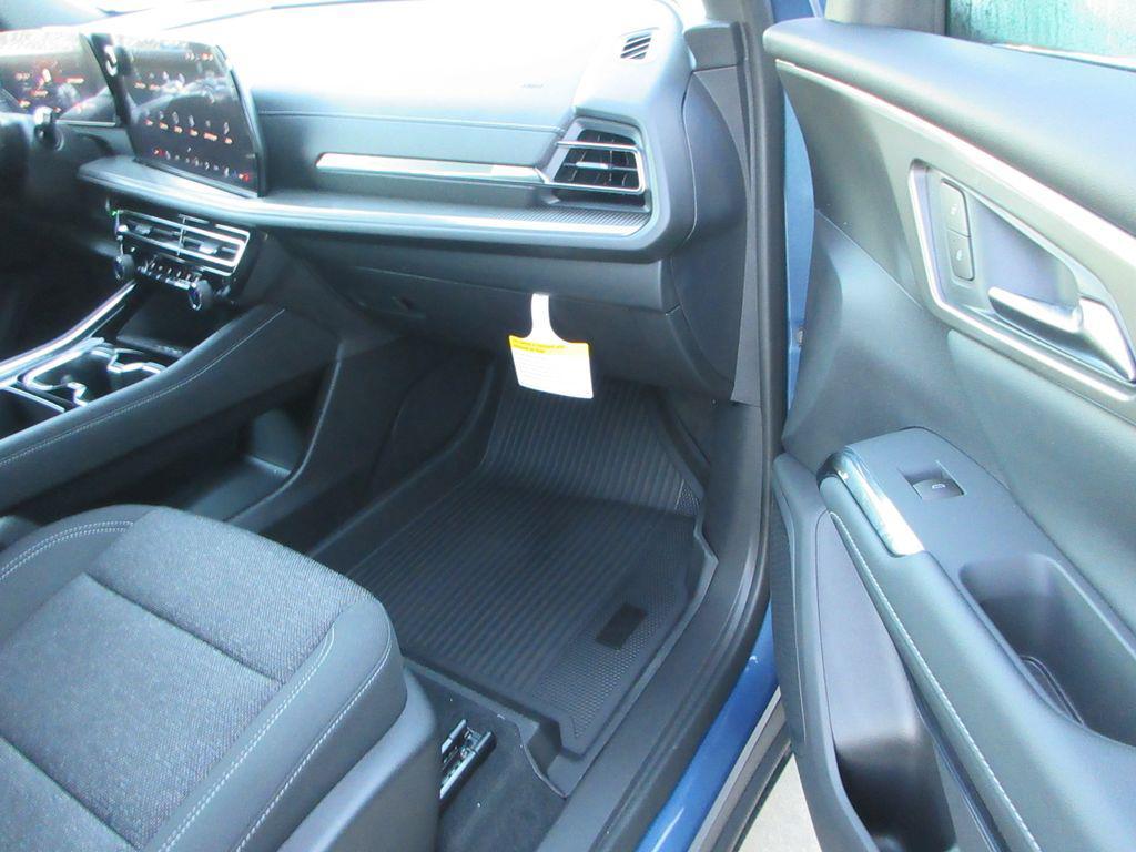 new 2026 Chevrolet Traverse car, priced at $45,236