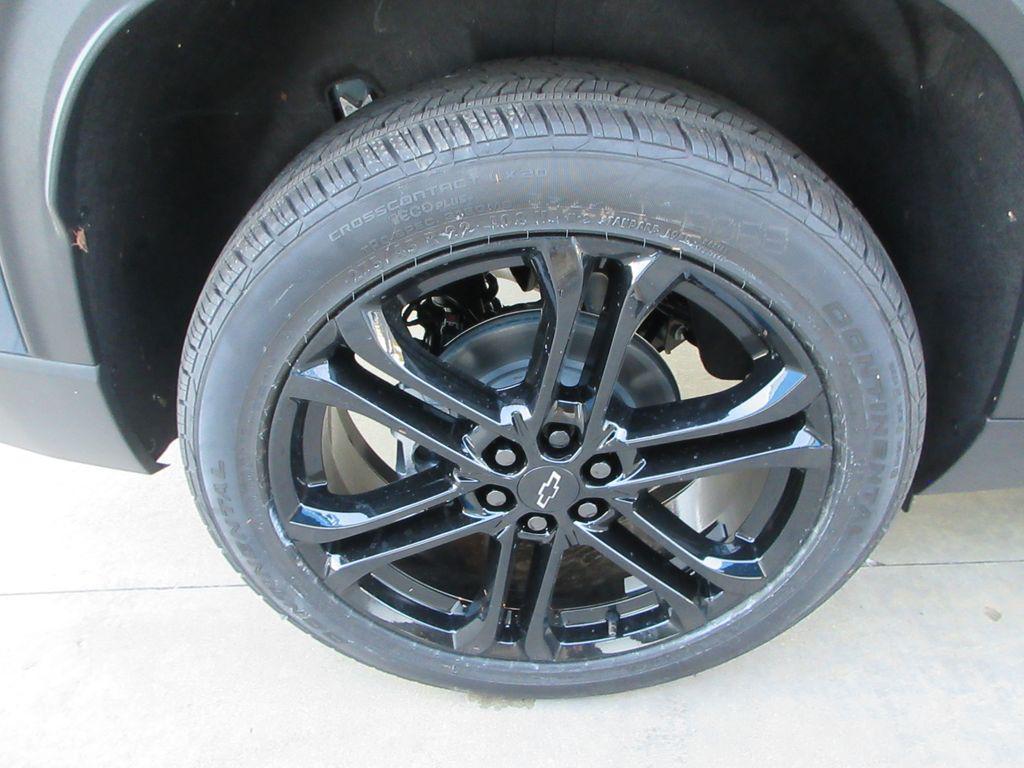 new 2026 Chevrolet Traverse car, priced at $45,236