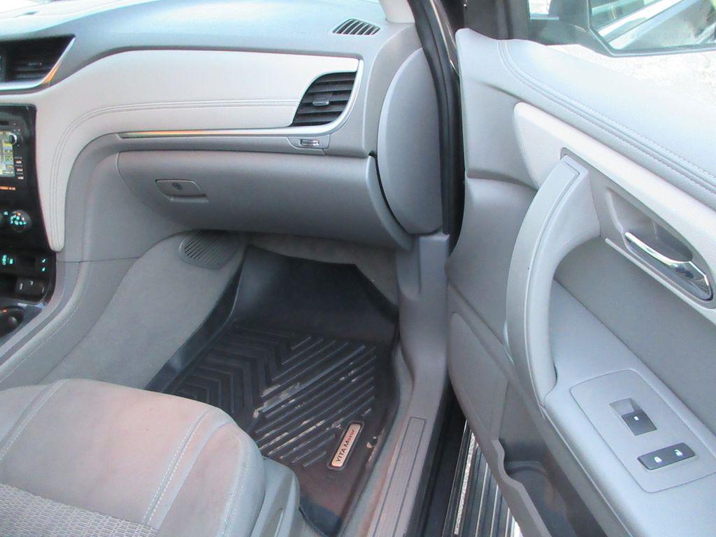 used 2016 Chevrolet Traverse car, priced at $8,800