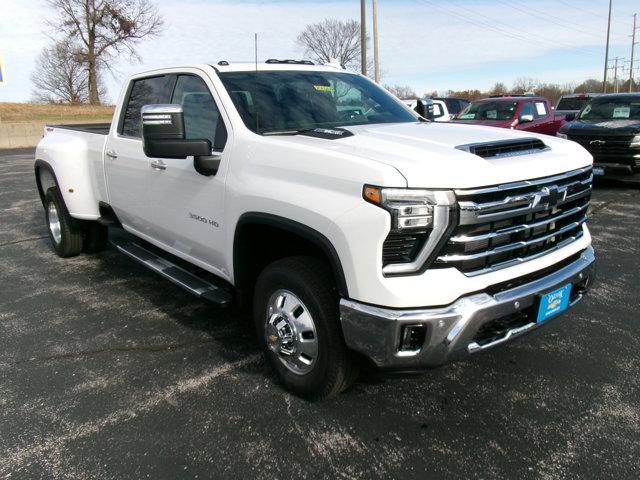 new 2025 Chevrolet Silverado 3500 car, priced at $82,160