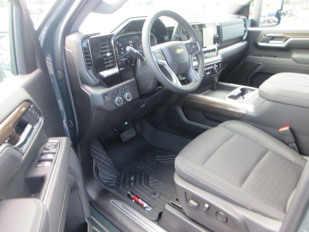 new 2025 Chevrolet Silverado 2500 car, priced at $60,261