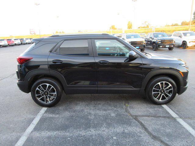 new 2025 Chevrolet TrailBlazer car, priced at $25,667