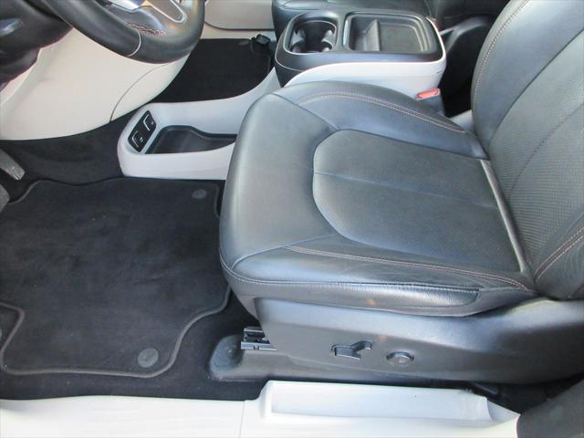 used 2020 Chrysler Pacifica car, priced at $9,600