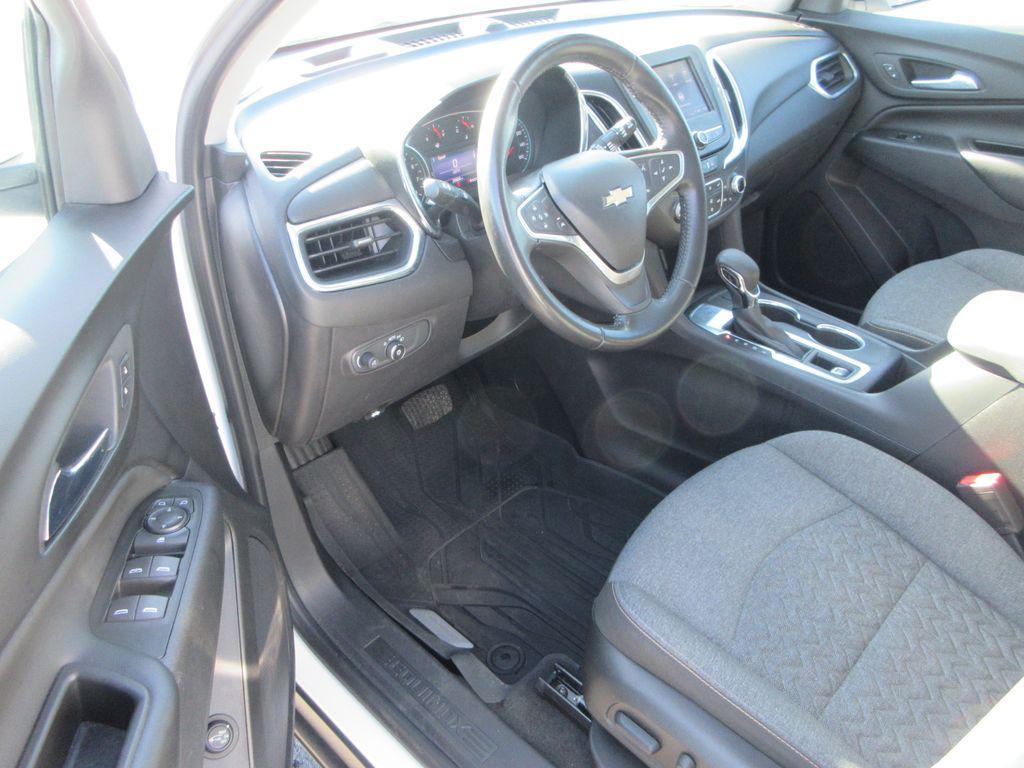 used 2022 Chevrolet Equinox car, priced at $21,700