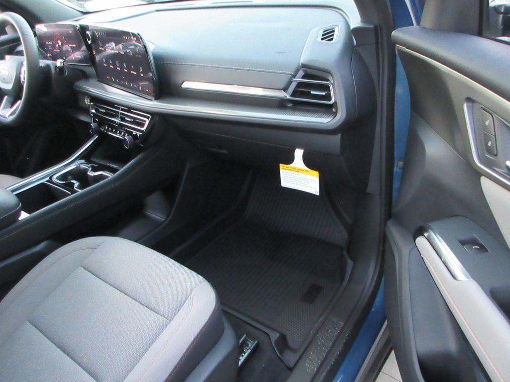 new 2026 Chevrolet Traverse car, priced at $42,759