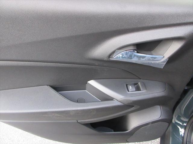 new 2025 Chevrolet Trax car, priced at $23,290