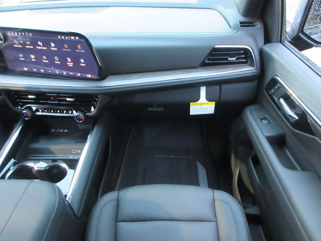 new 2025 Chevrolet Suburban car, priced at $77,300