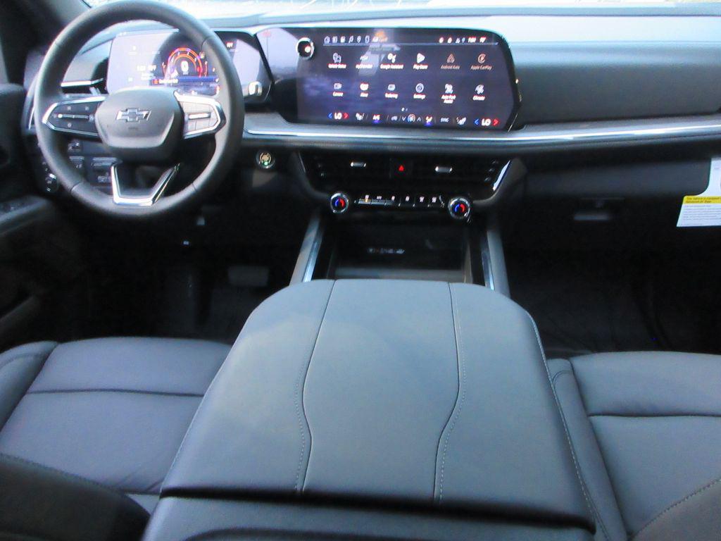 new 2025 Chevrolet Suburban car, priced at $77,300