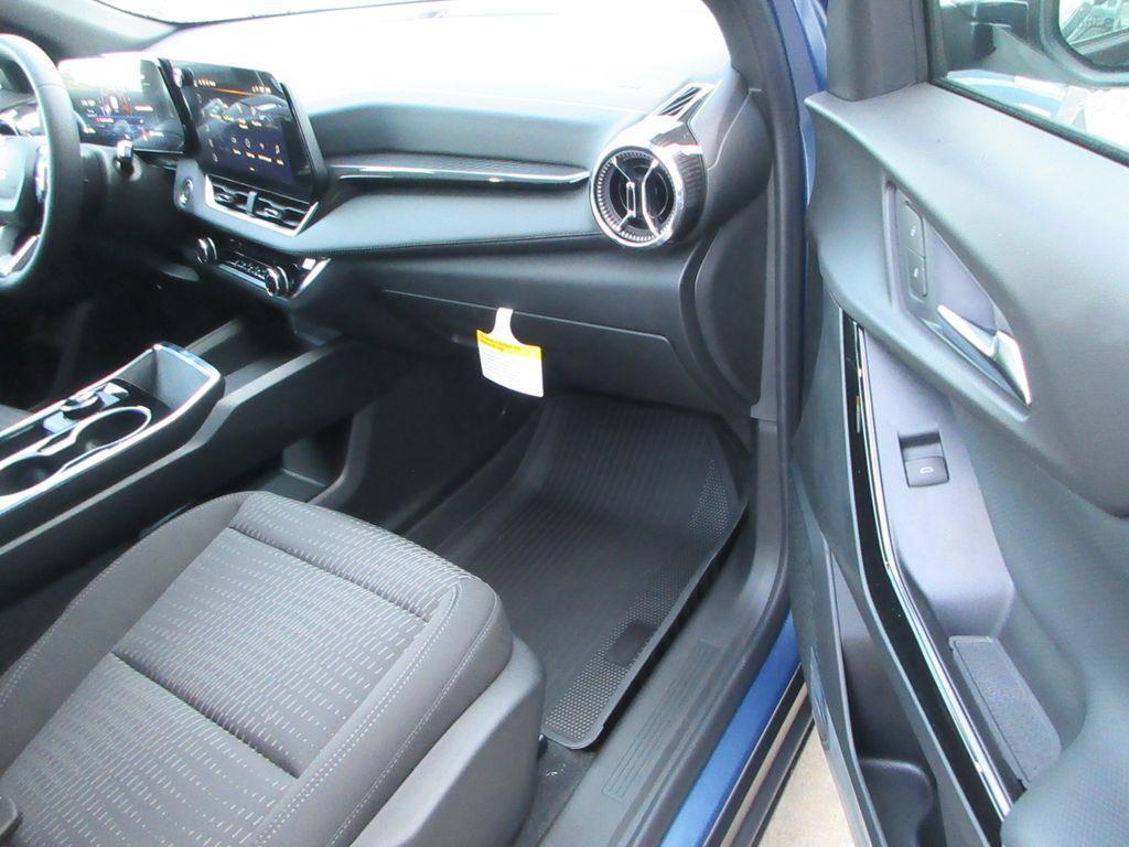 new 2026 Chevrolet Equinox car, priced at $28,524