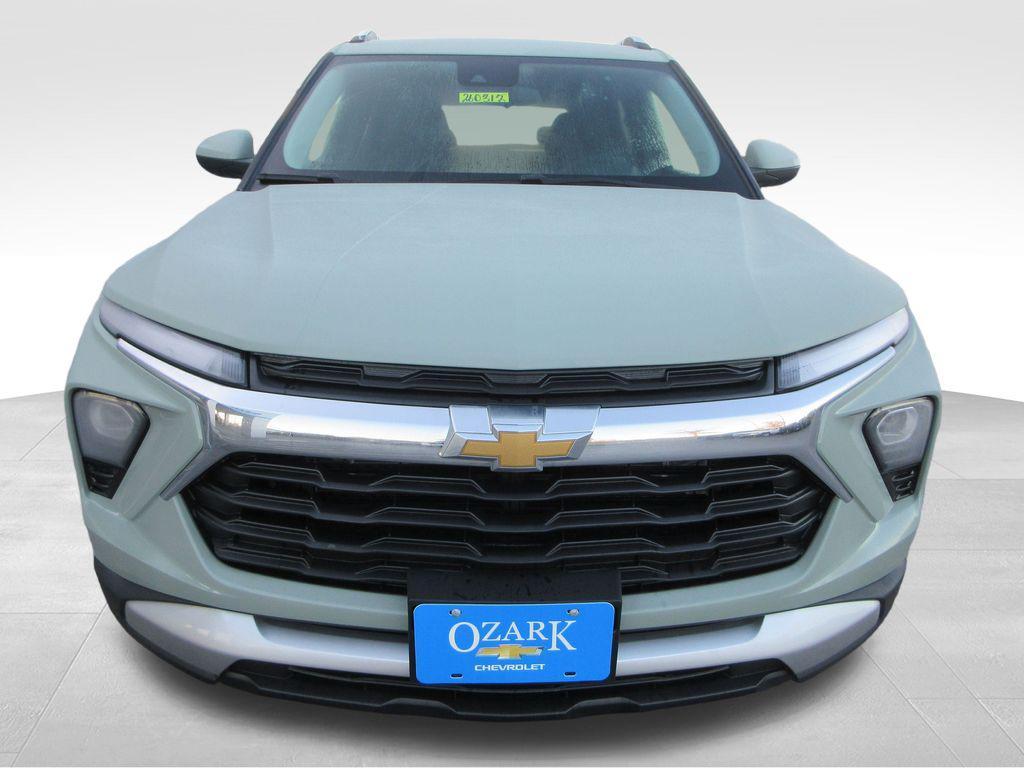 new 2026 Chevrolet TrailBlazer car, priced at $26,079