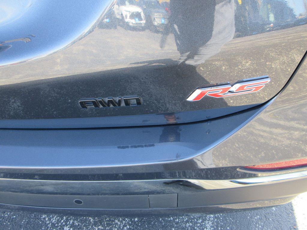 used 2023 Chevrolet Equinox car, priced at $23,800