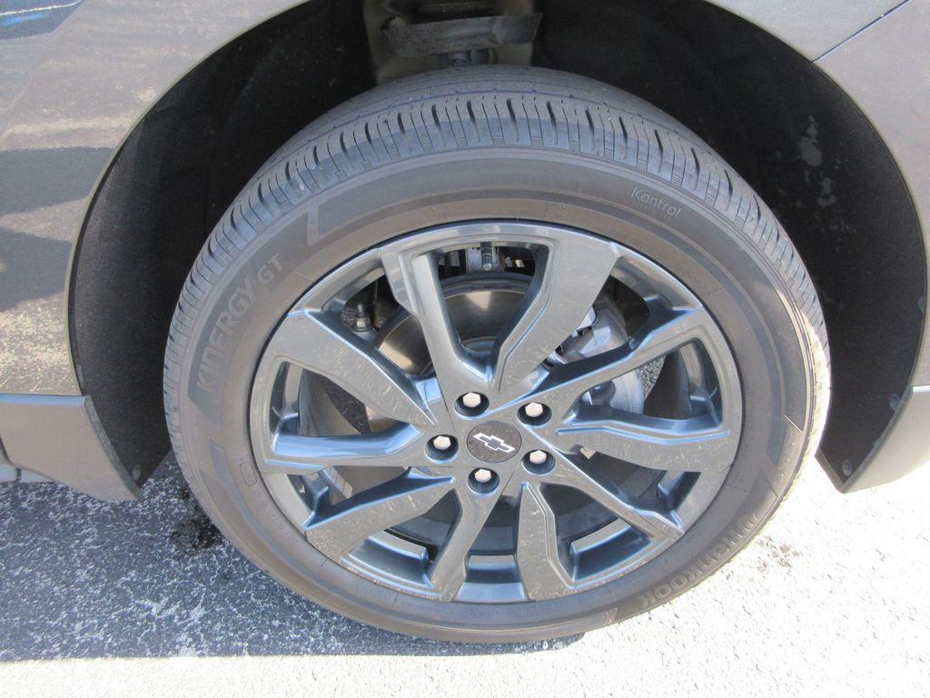 used 2023 Chevrolet Equinox car, priced at $23,800