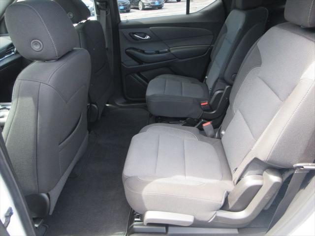 used 2022 Chevrolet Traverse car, priced at $28,868