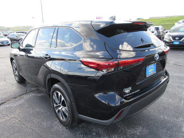 used 2021 Toyota Highlander Hybrid car, priced at $38,950