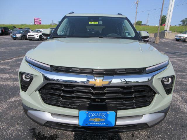 new 2025 Chevrolet TrailBlazer car, priced at $27,491