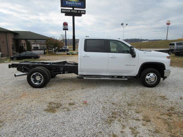 new 2025 Chevrolet Silverado 3500 car, priced at $65,999