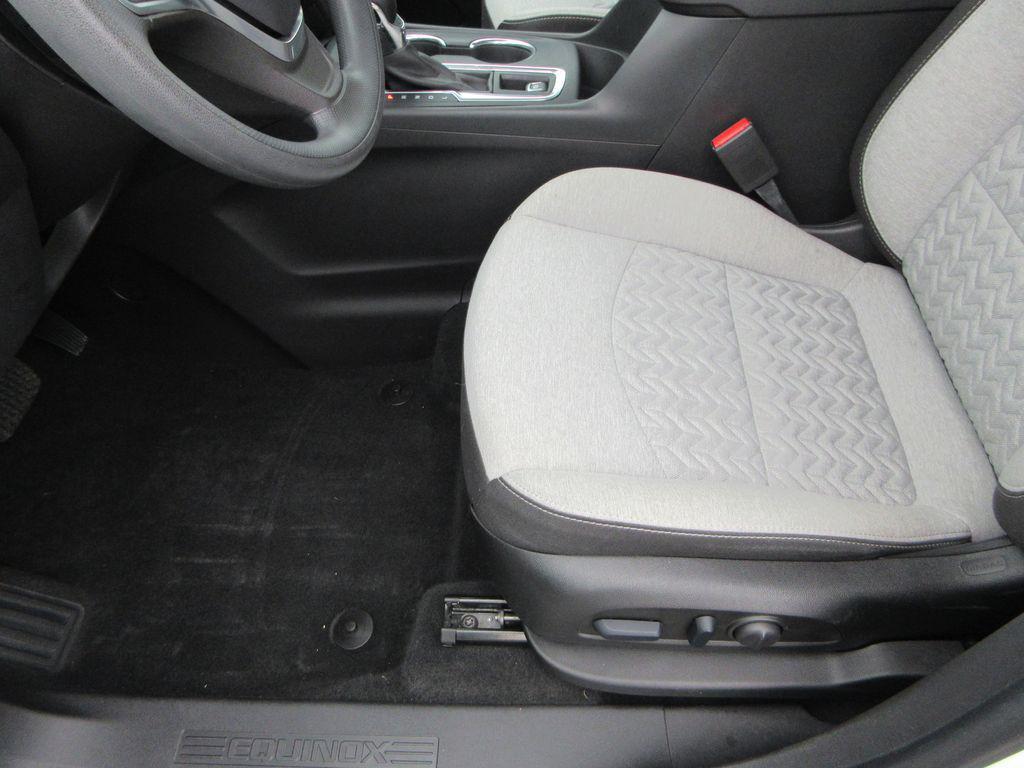 used 2023 Chevrolet Equinox car, priced at $18,800