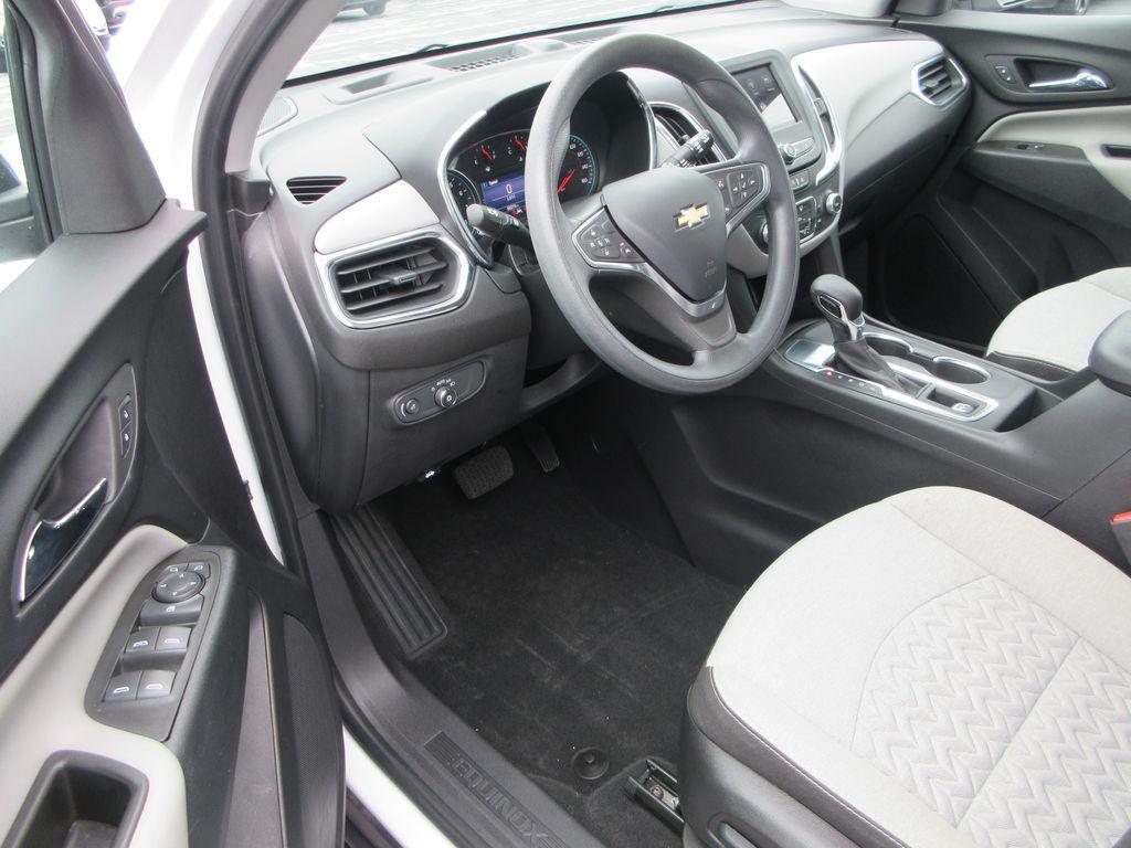 used 2023 Chevrolet Equinox car, priced at $18,800