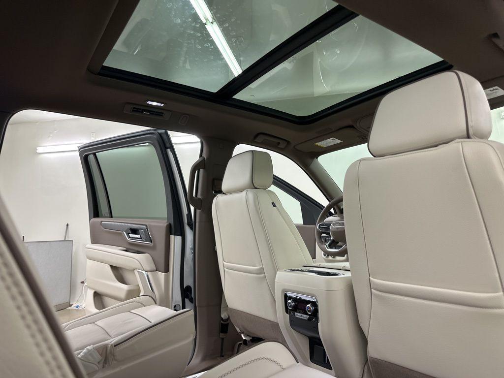 new 2025 GMC Yukon XL car, priced at $86,660