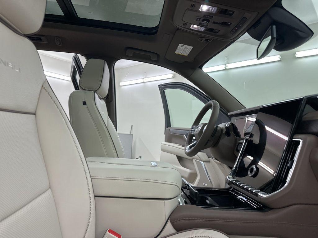new 2025 GMC Yukon XL car, priced at $86,660