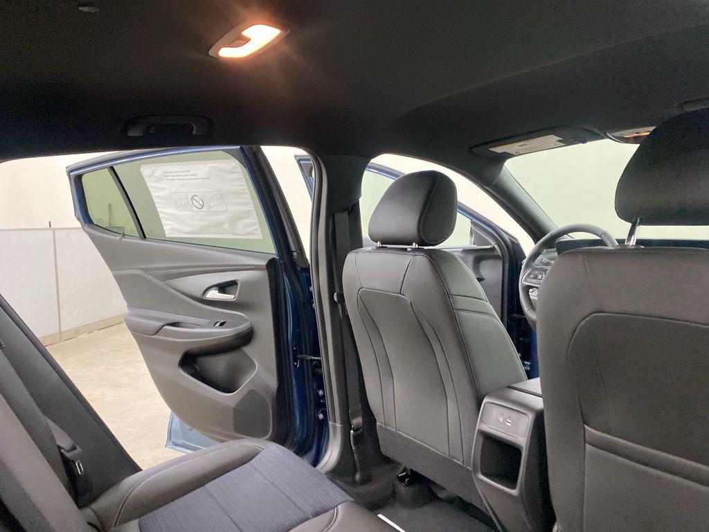 new 2025 Buick Envista car, priced at $23,788