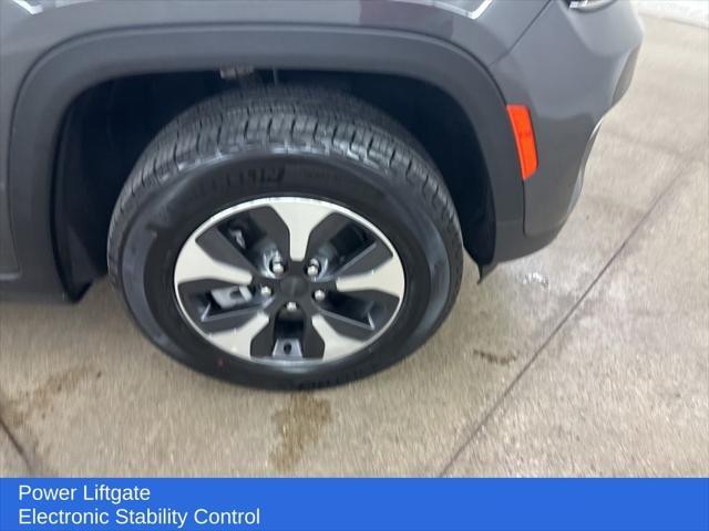 used 2024 Jeep Grand Cherokee 4xe car, priced at $35,199