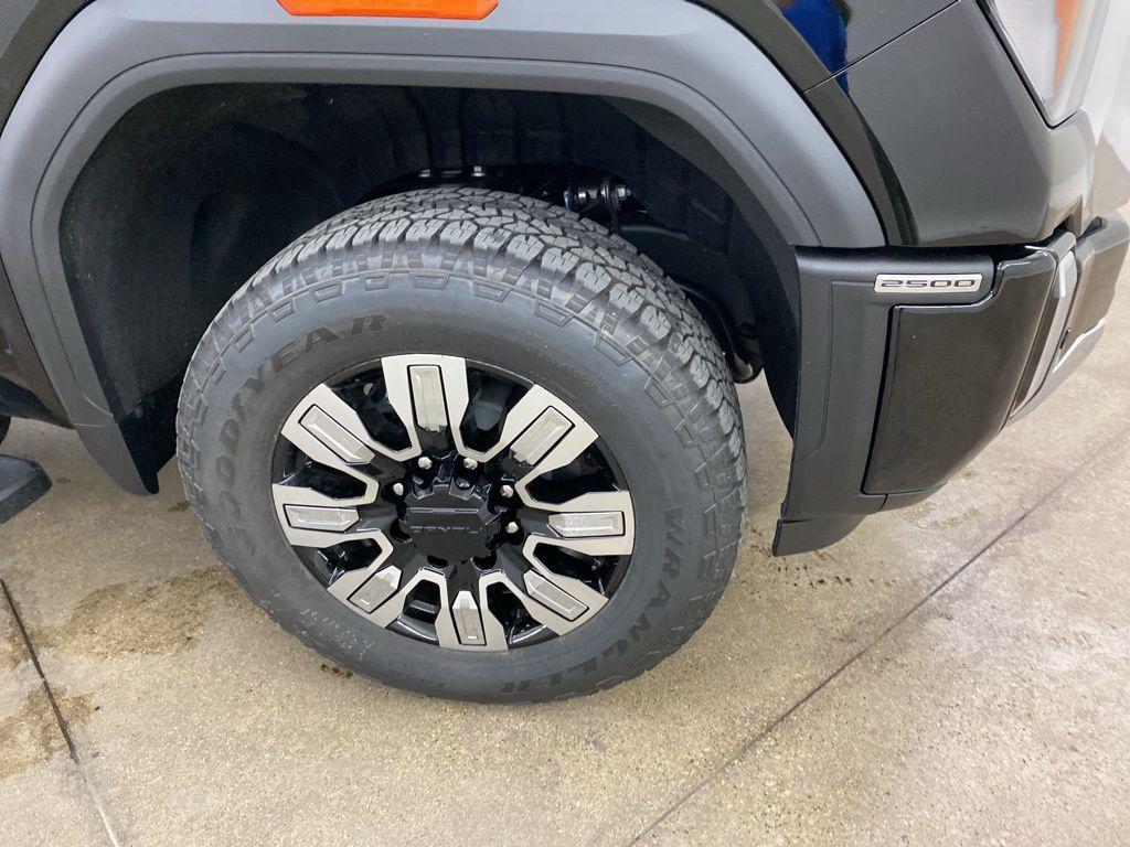 new 2025 GMC Sierra 2500 car, priced at $80,487
