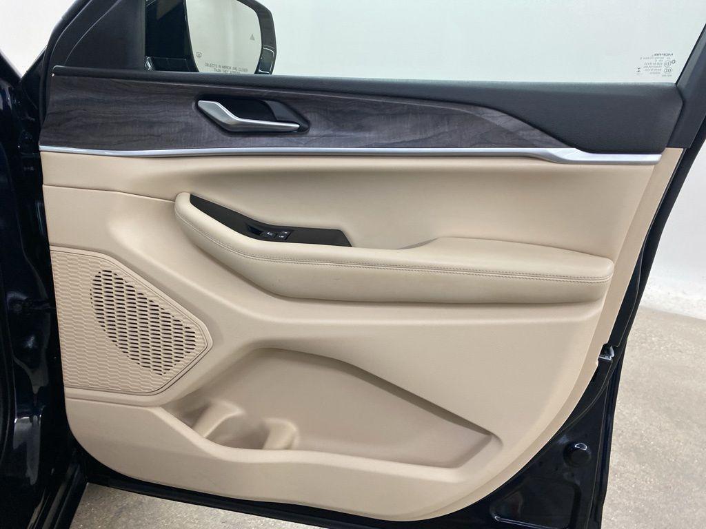used 2023 Jeep Grand Cherokee L car, priced at $33,699