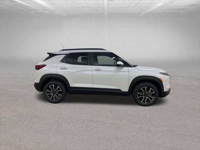 new 2025 Chevrolet TrailBlazer car, priced at $29,943