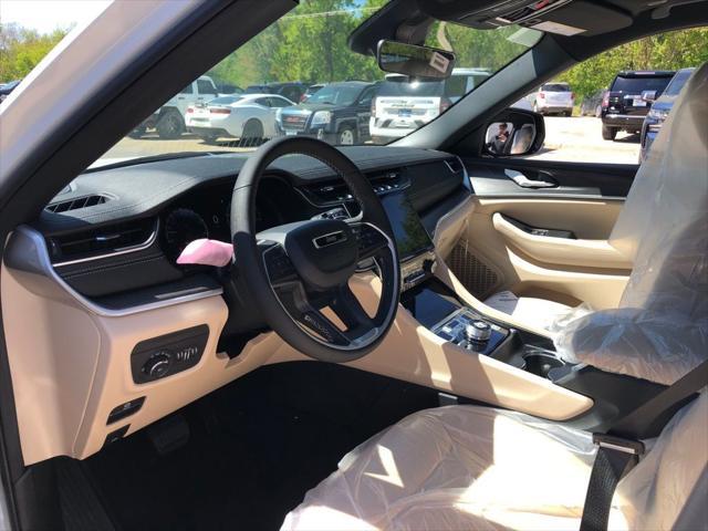 new 2025 Jeep Grand Cherokee L car, priced at $50,186