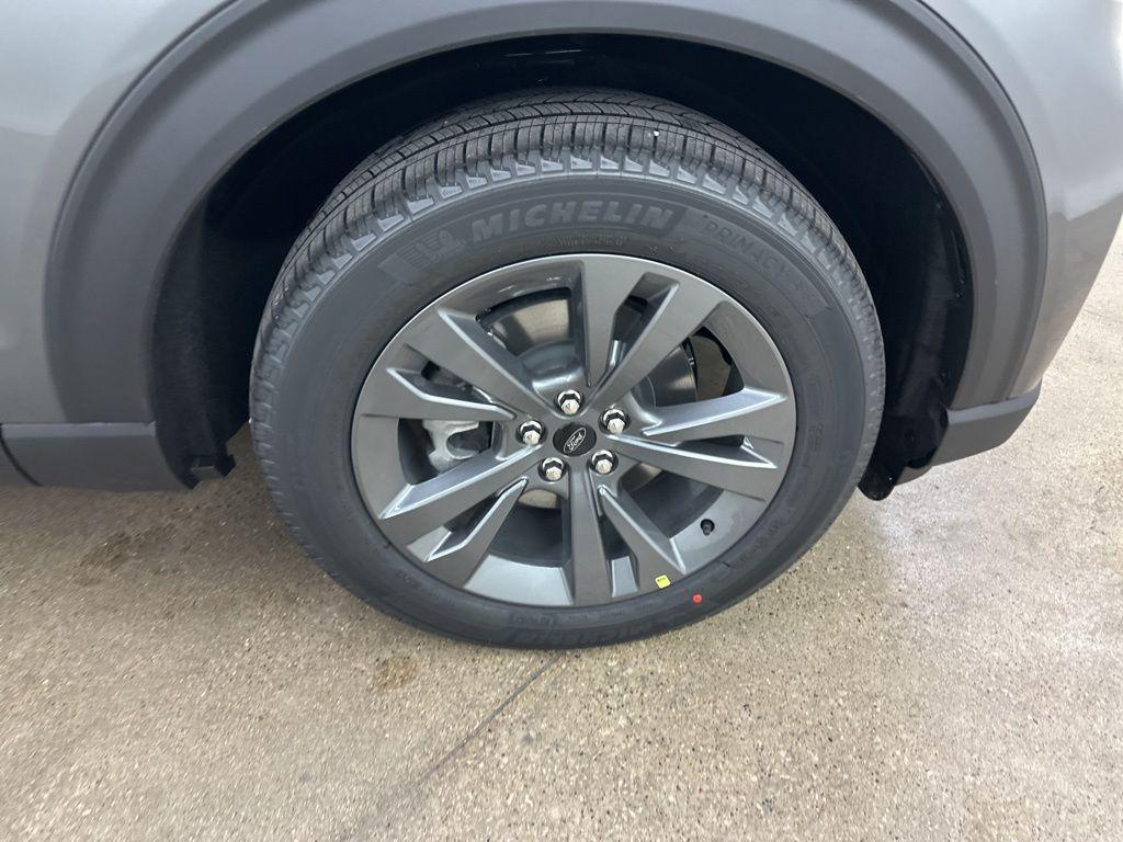 new 2026 Ford Explorer car, priced at $48,820