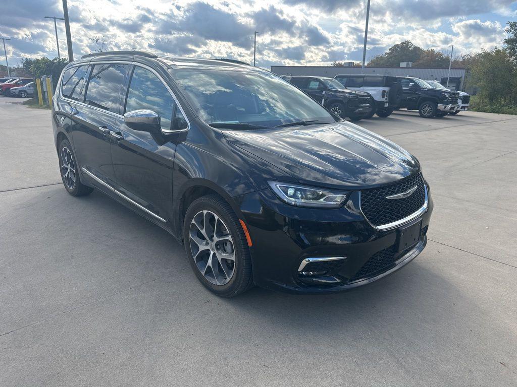 used 2022 Chrysler Pacifica car, priced at $37,999